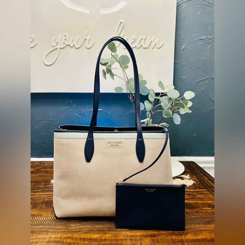 Like New Authentic Kate Spade New York Canvas All Day Large Tote